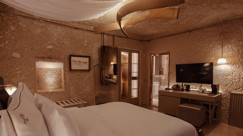 Comfort Cave Oda